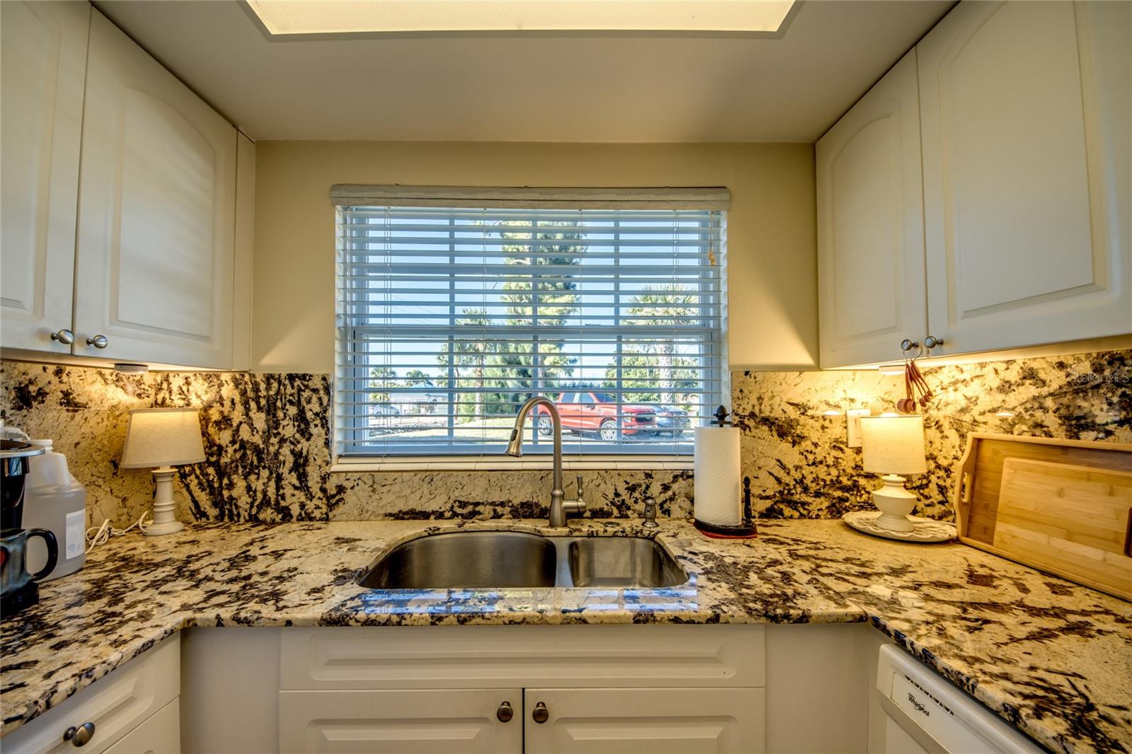 A4672762 Property Photo