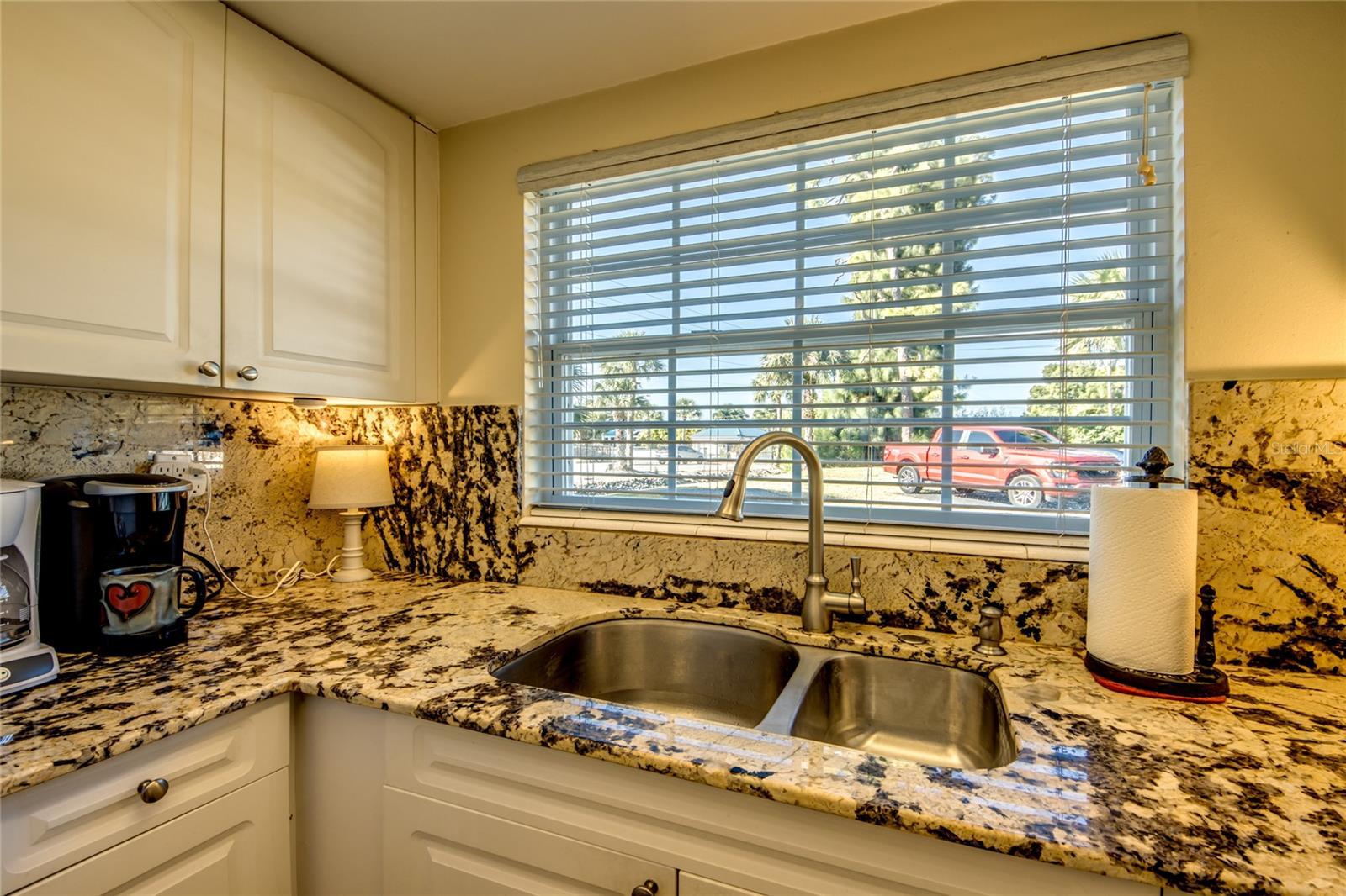 A4672762 Property Photo