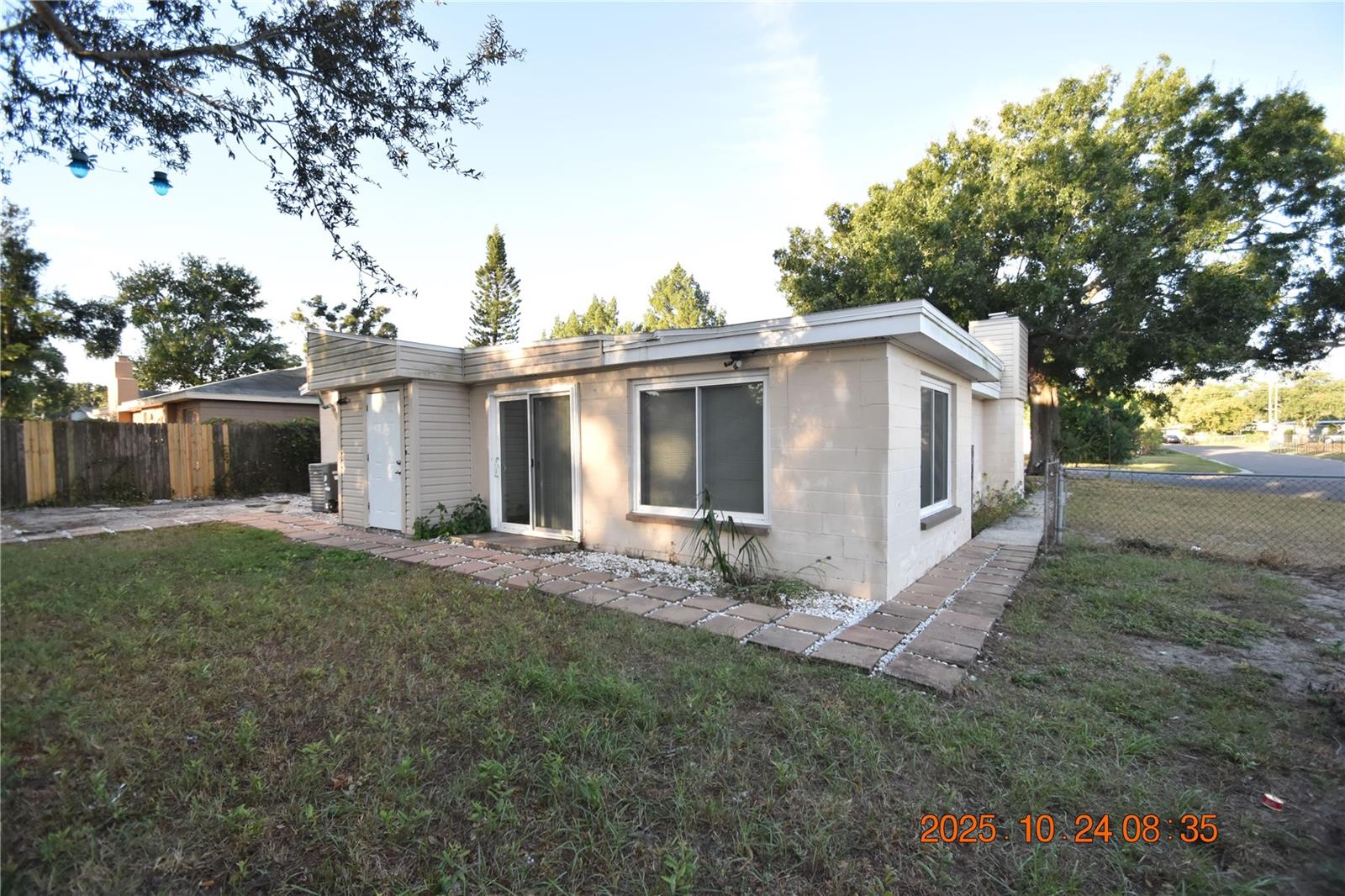 10011 N 28TH ST, TAMPA, FL, 33612