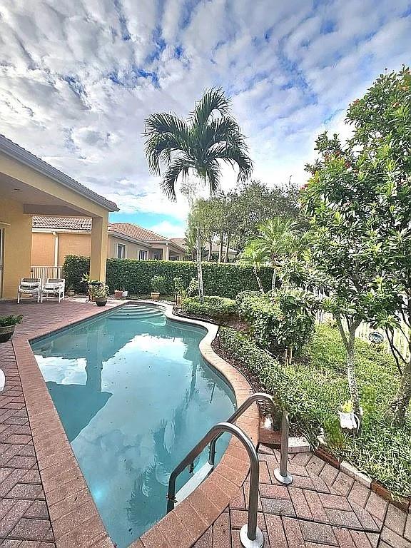 9535 E MAIDEN CT, VERO BEACH, FL, 32963