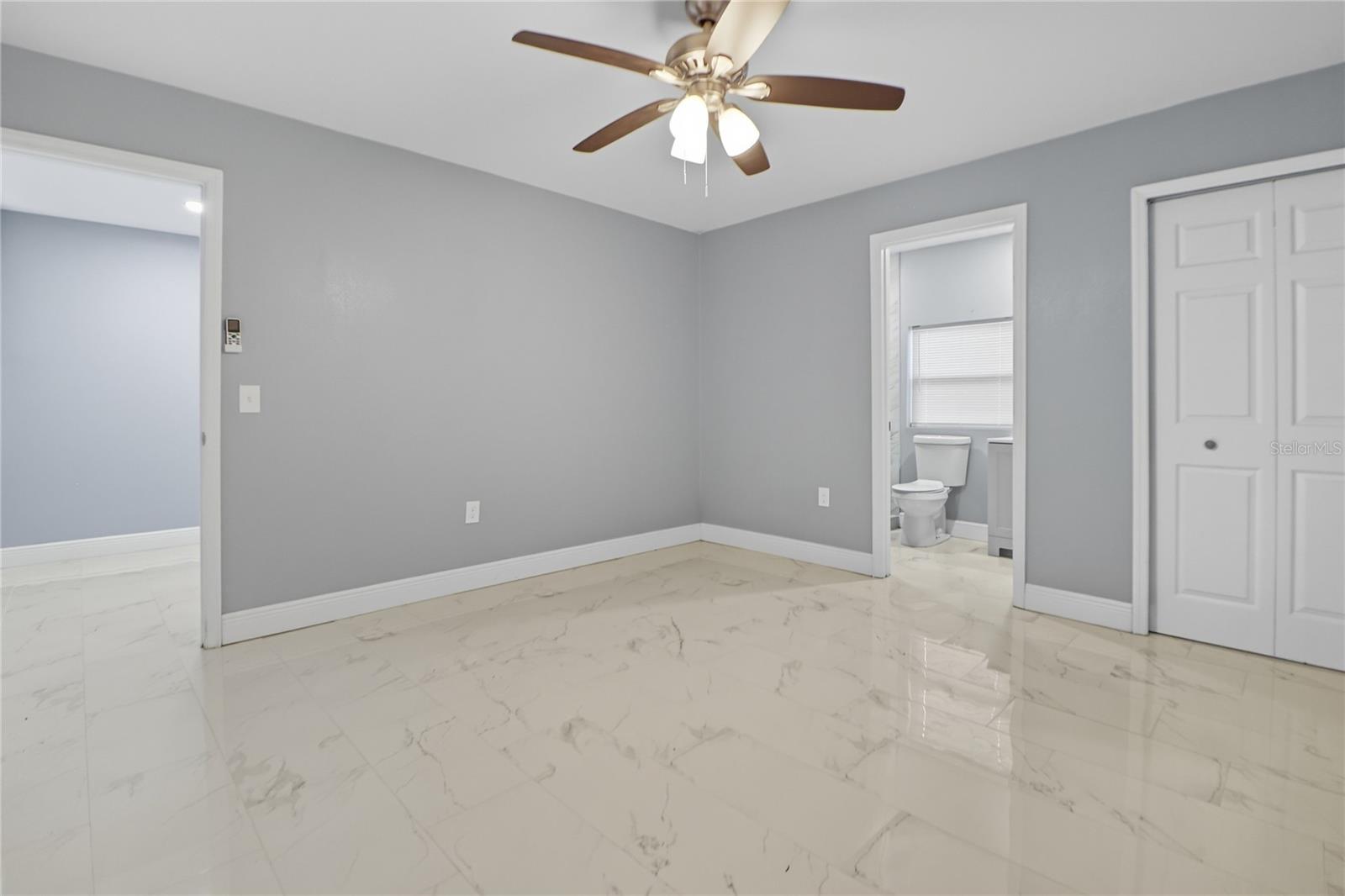 2011 E 148TH AVE, LUTZ, FL, 33549