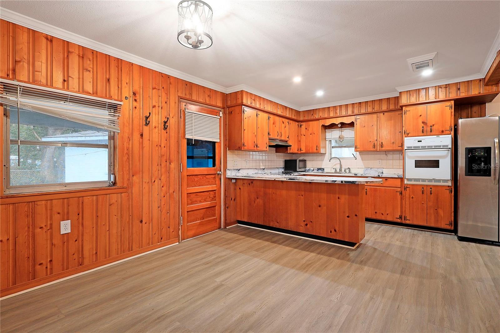 2011 E 148TH AVE, LUTZ, FL, 33549