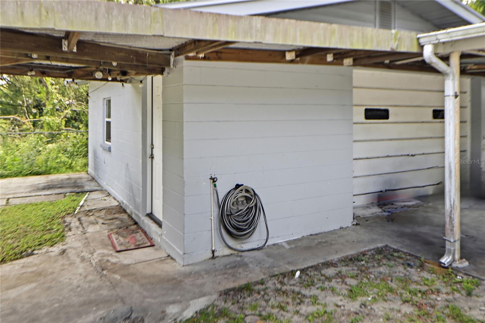 2011 E 148TH AVE, LUTZ, FL, 33549