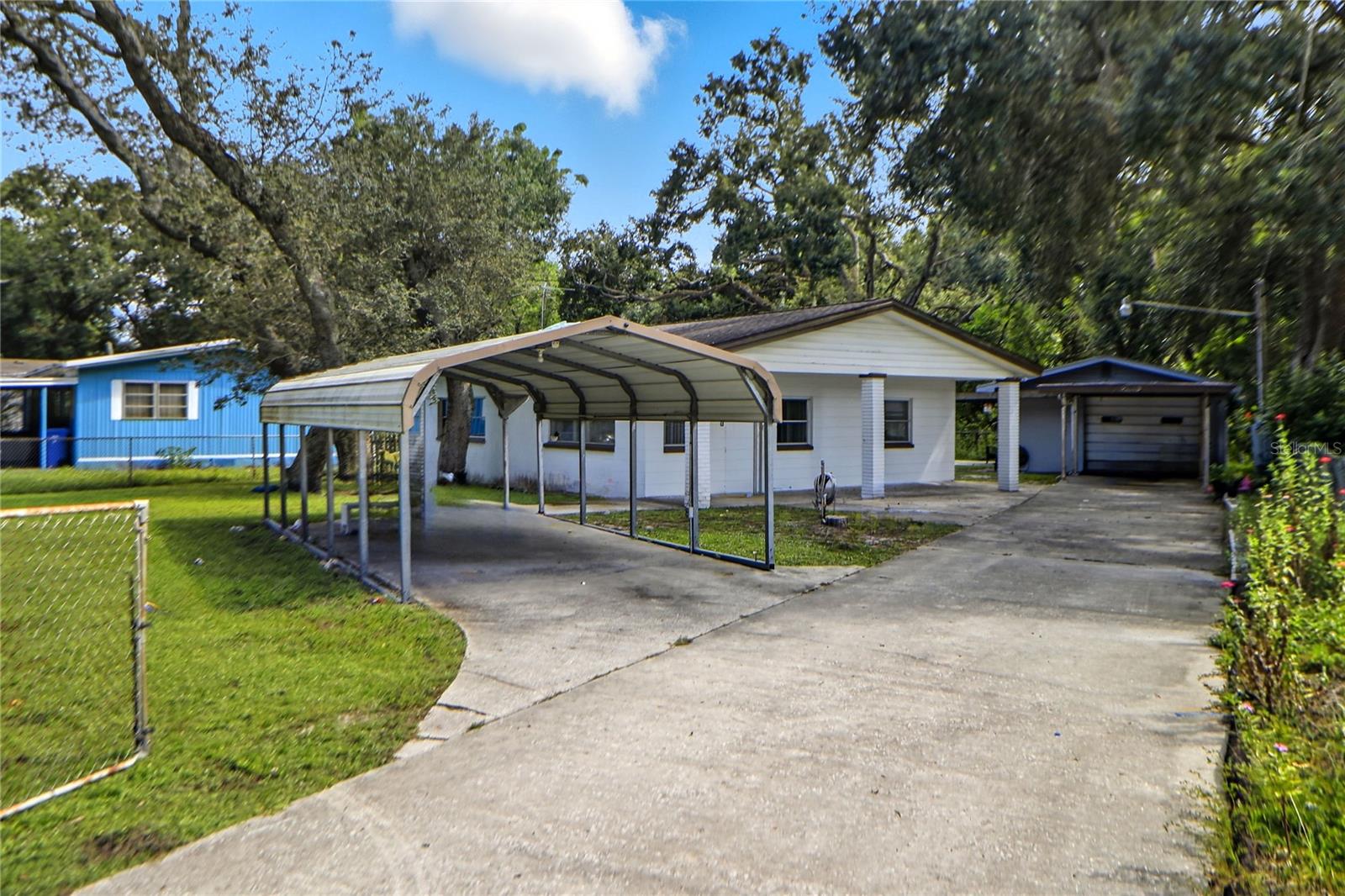 2011 E 148TH AVE, LUTZ, FL, 33549