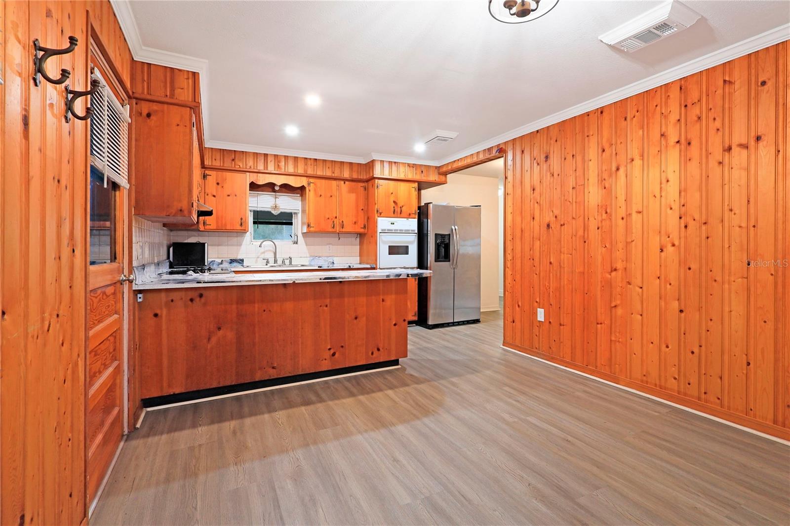 2011 E 148TH AVE, LUTZ, FL, 33549