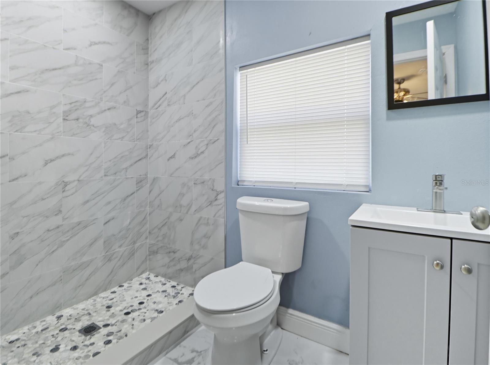 2011 E 148TH AVE, LUTZ, FL, 33549