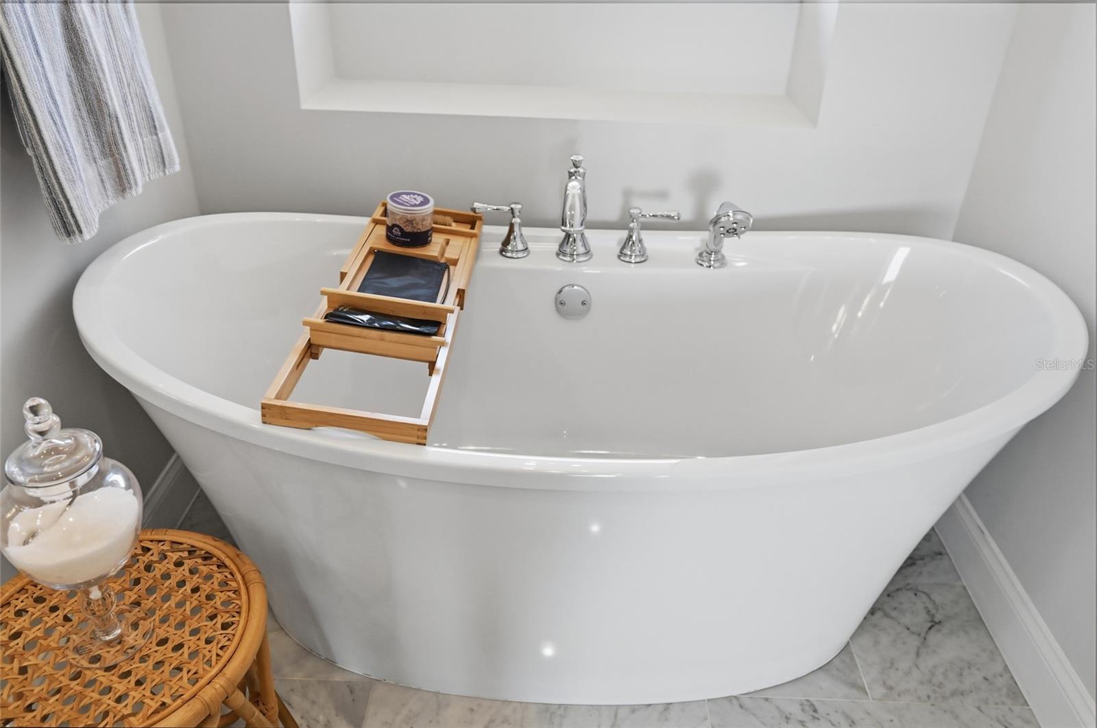 A4672773 Property Photo