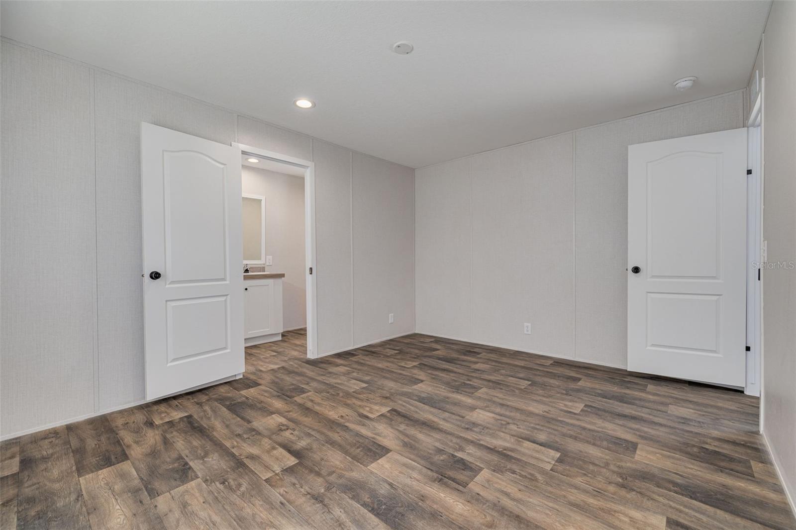 10617 DENTON AVE, HUDSON, FL, 34667