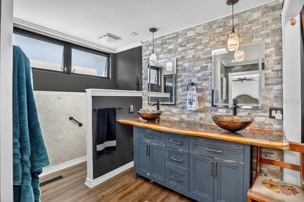 2004 LILY CT, SANFORD, FL, 32771