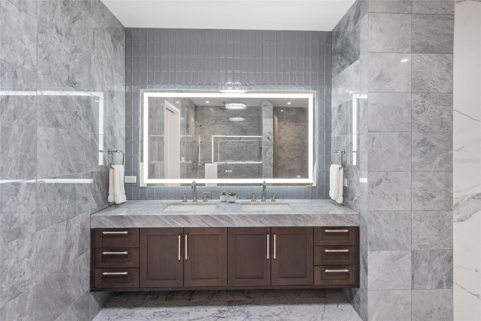 A4672782 Property Photo