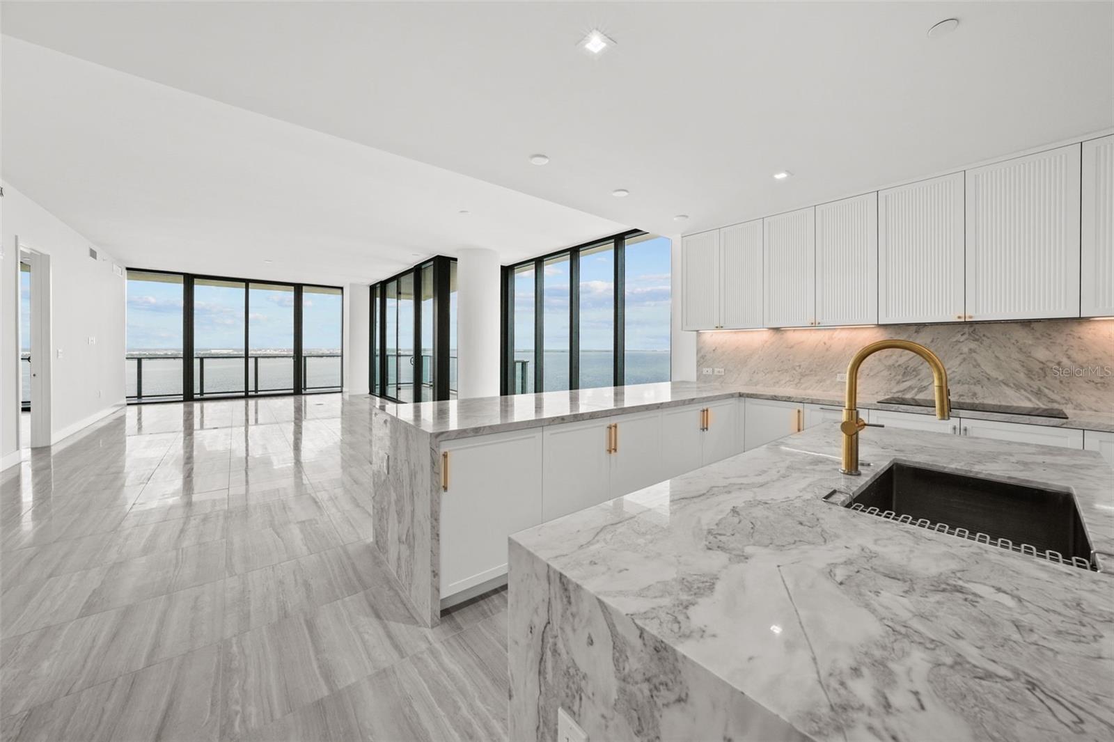 A4672782 Property Photo