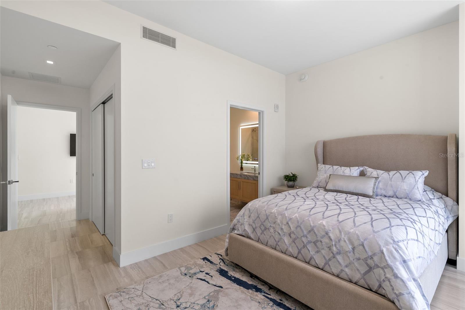 A4672782 Property Photo