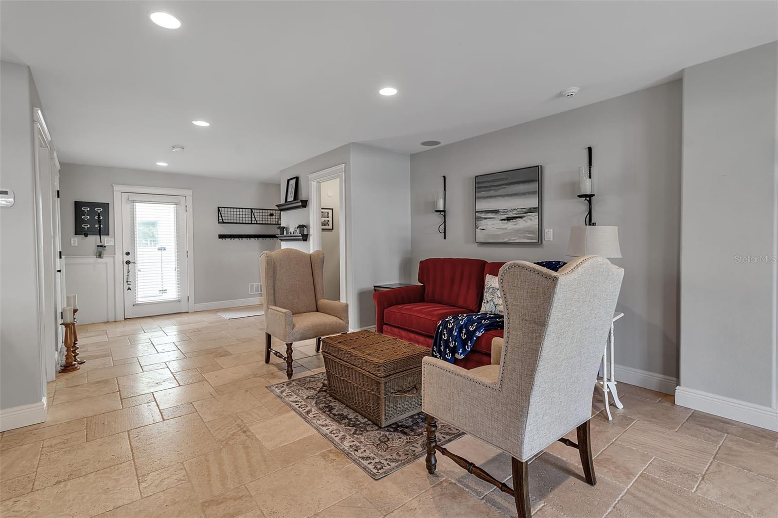 A4672783 Property Photo