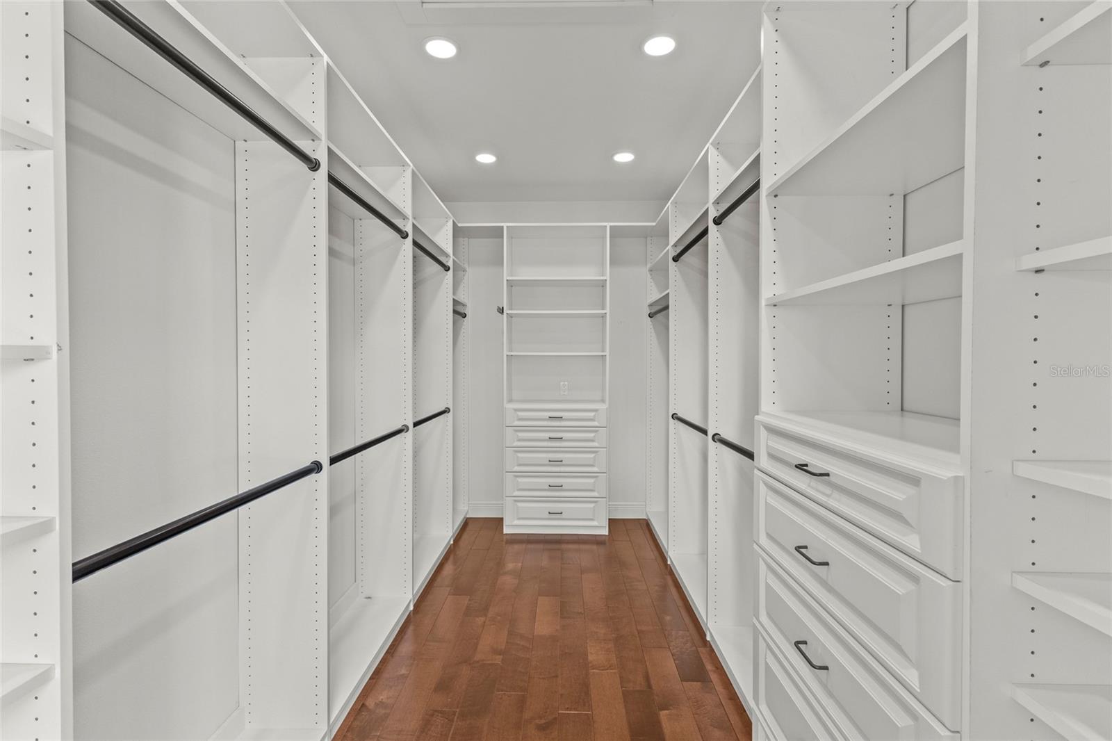 A4672783 Property Photo