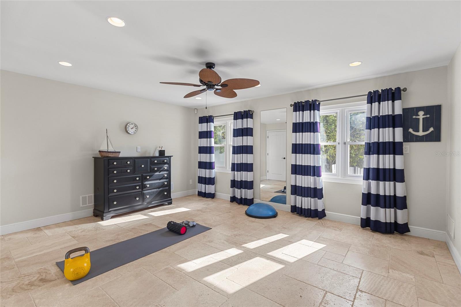 A4672783 Property Photo