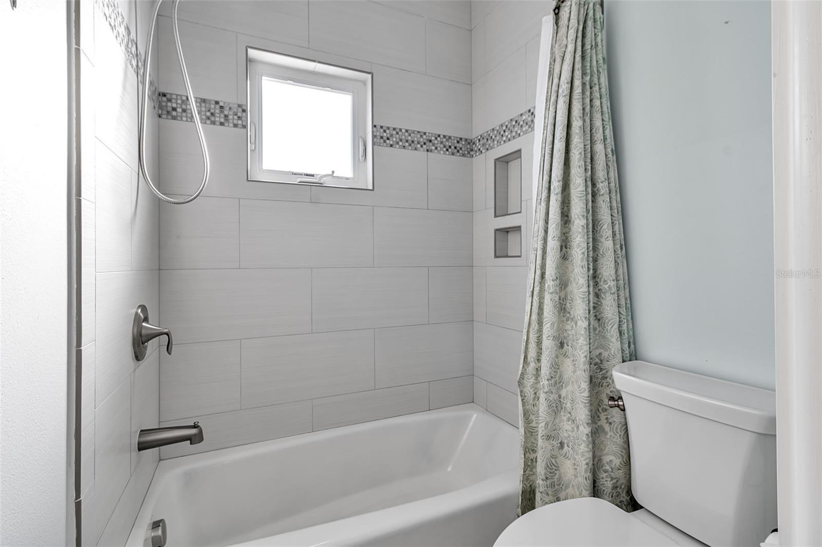 A4672783 Property Photo