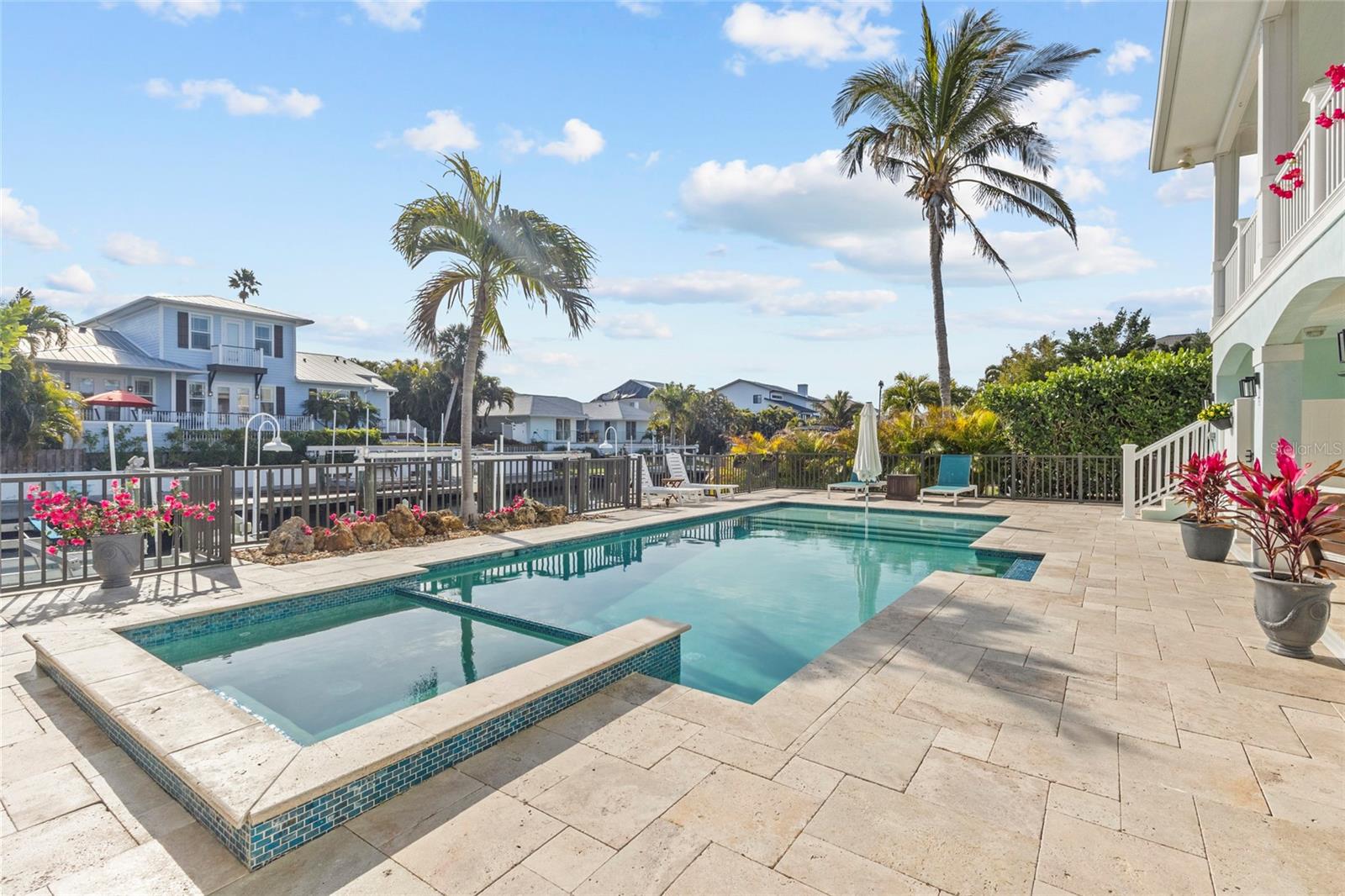 A4672783 Property Photo