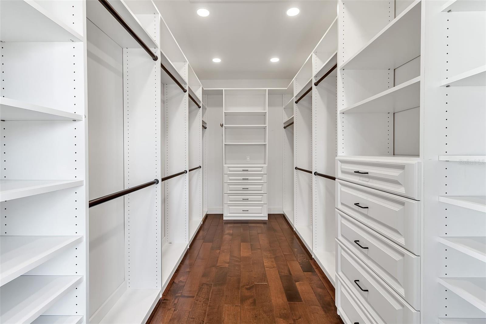 A4672783 Property Photo