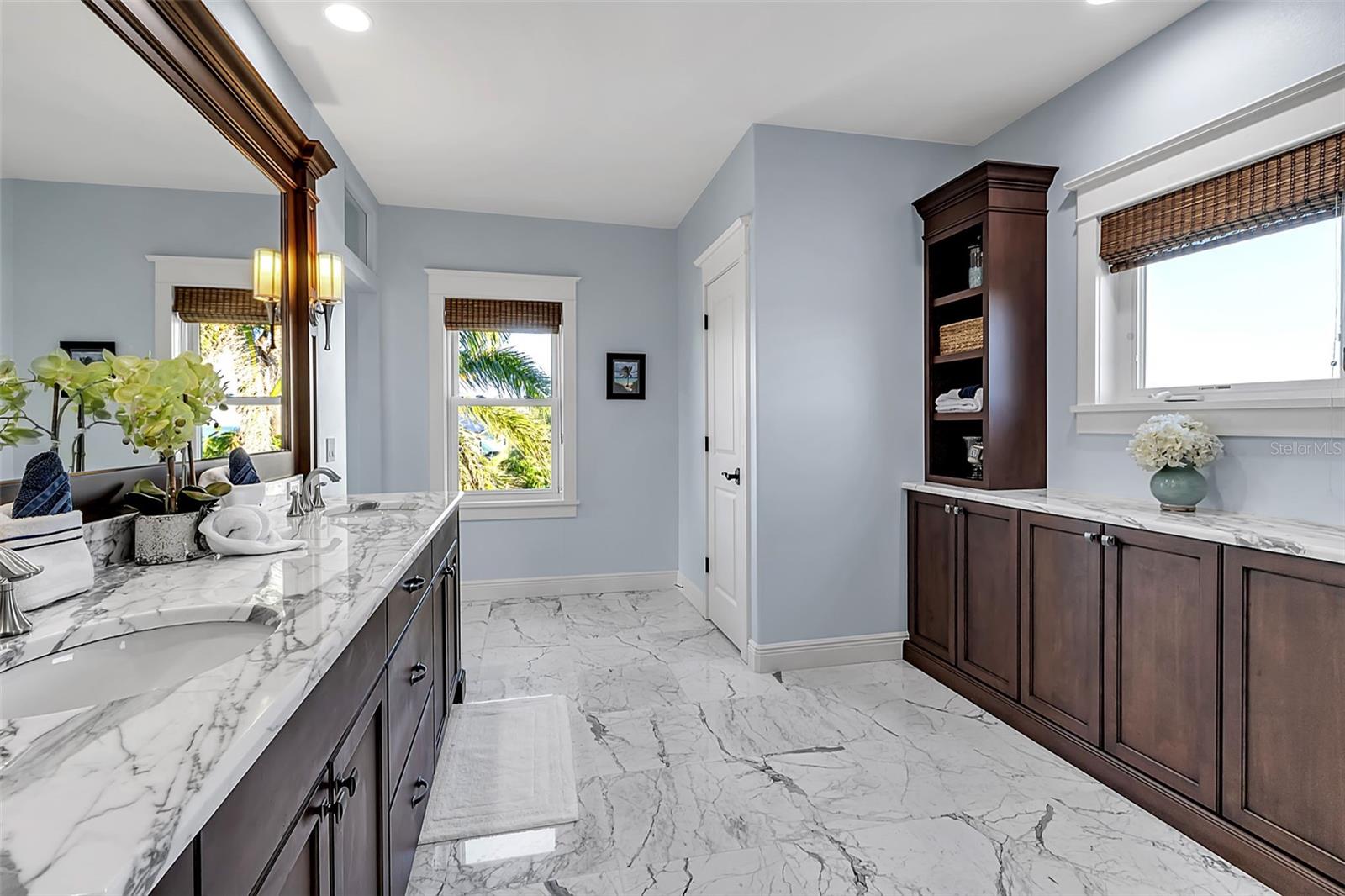 A4672783 Property Photo