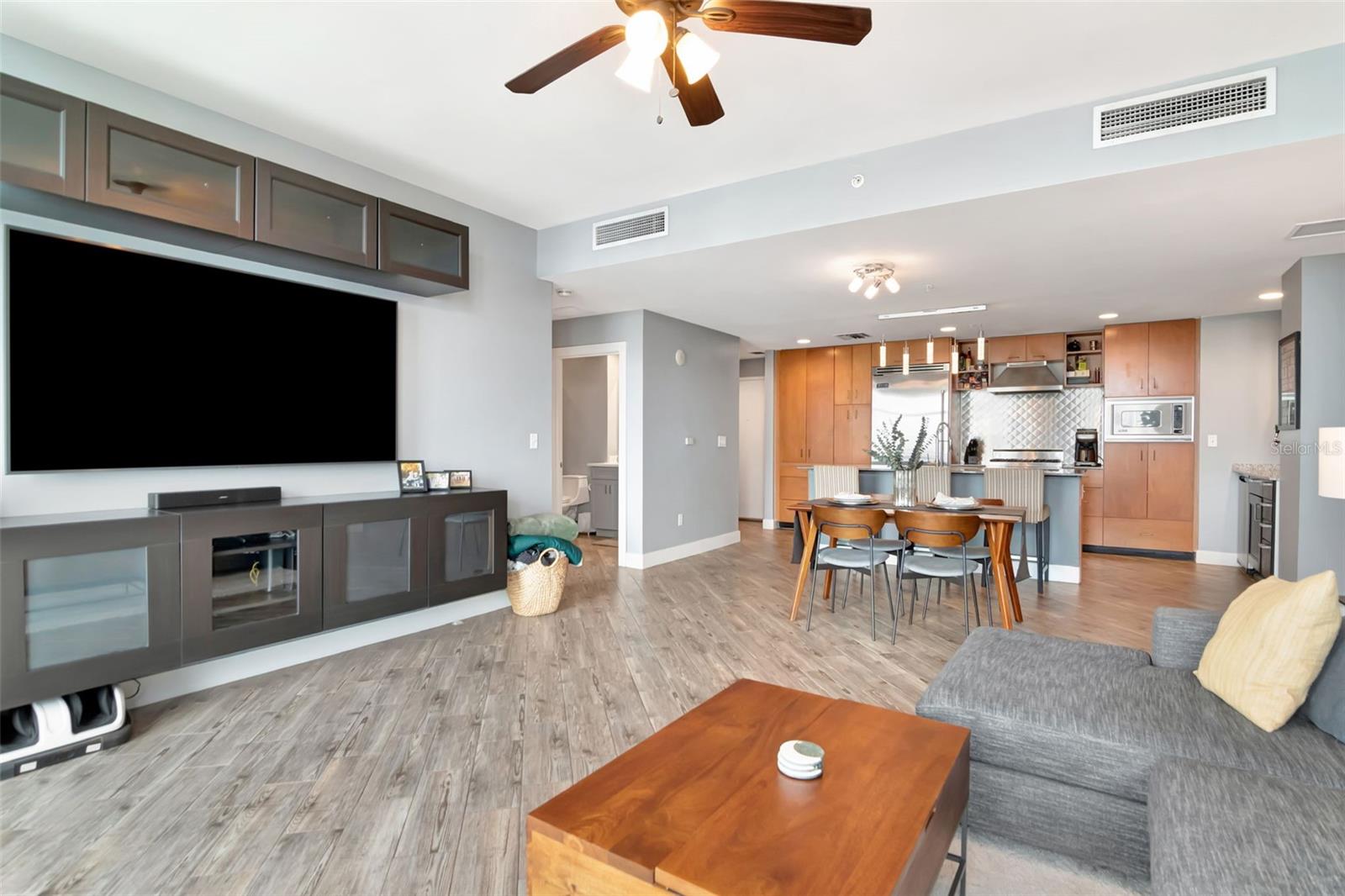 1120 E KENNEDY BLVD #1512, TAMPA, FL, 33602