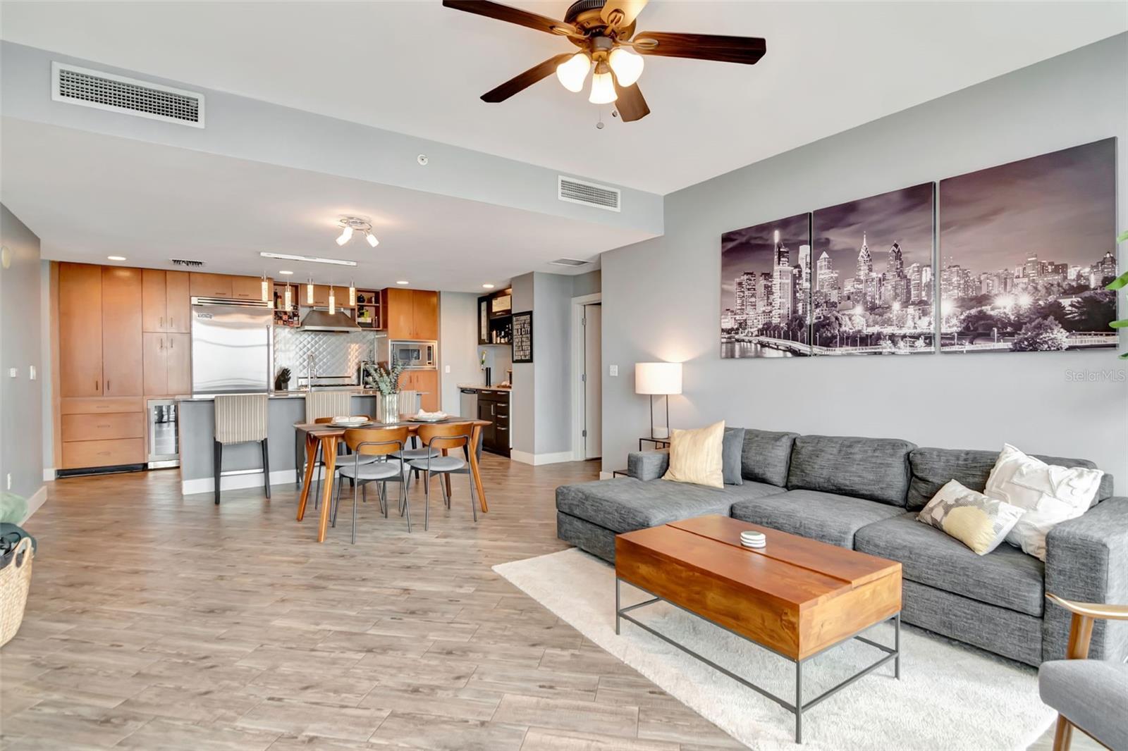 1120 E KENNEDY BLVD #1512, TAMPA, FL, 33602