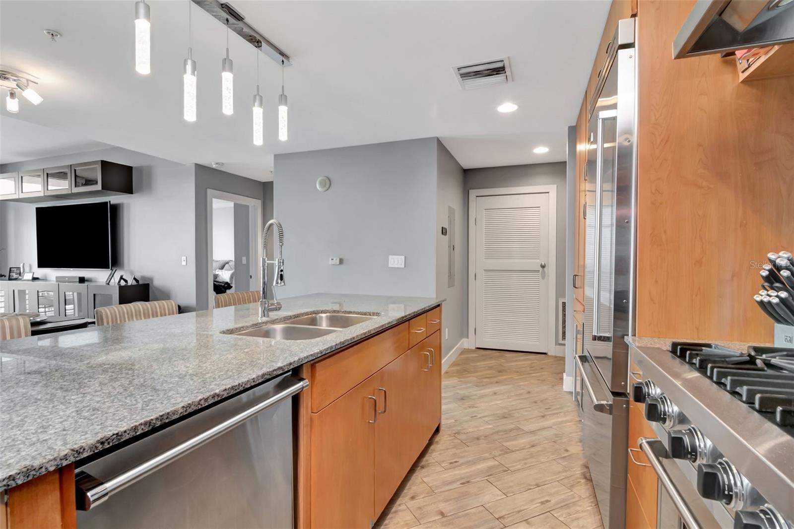 1120 E KENNEDY BLVD #1512, TAMPA, FL, 33602