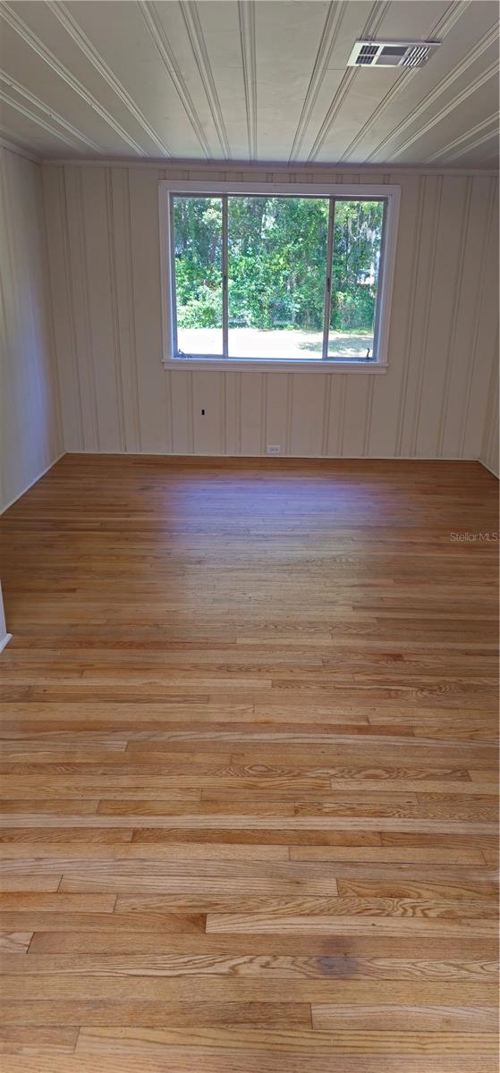 917 E 4TH AVE, MOUNT DORA, FL, 32757