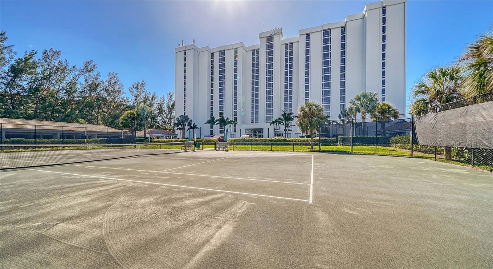 2425 GULF OF MEXICO DR #1E, LONGBOAT KEY, FL, 34228