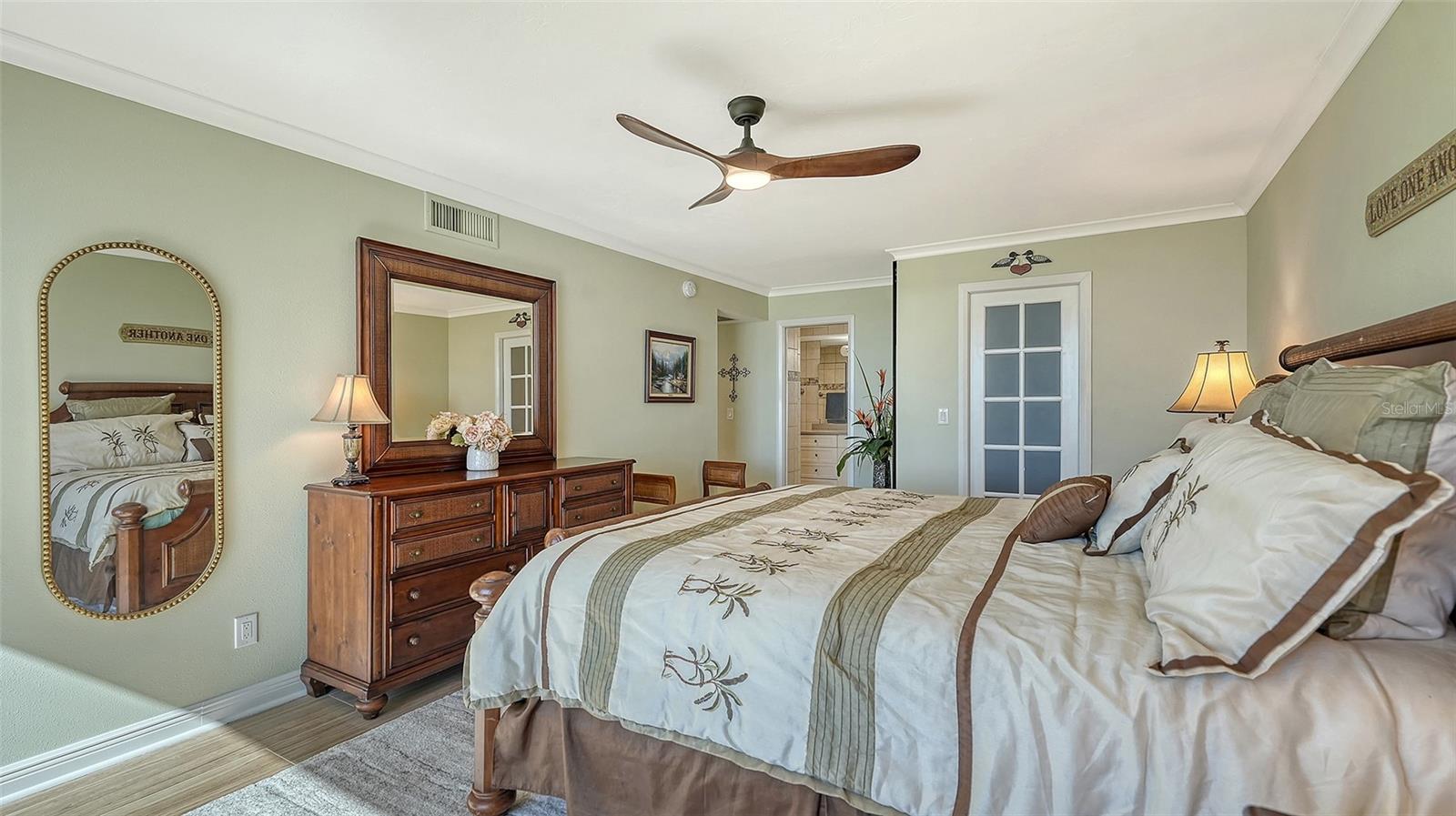 2425 GULF OF MEXICO DR #1E, LONGBOAT KEY, FL, 34228