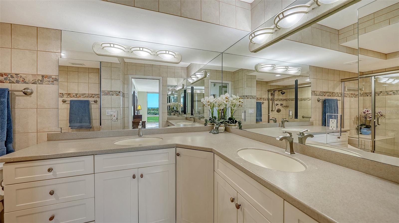 2425 GULF OF MEXICO DR #1E, LONGBOAT KEY, FL, 34228