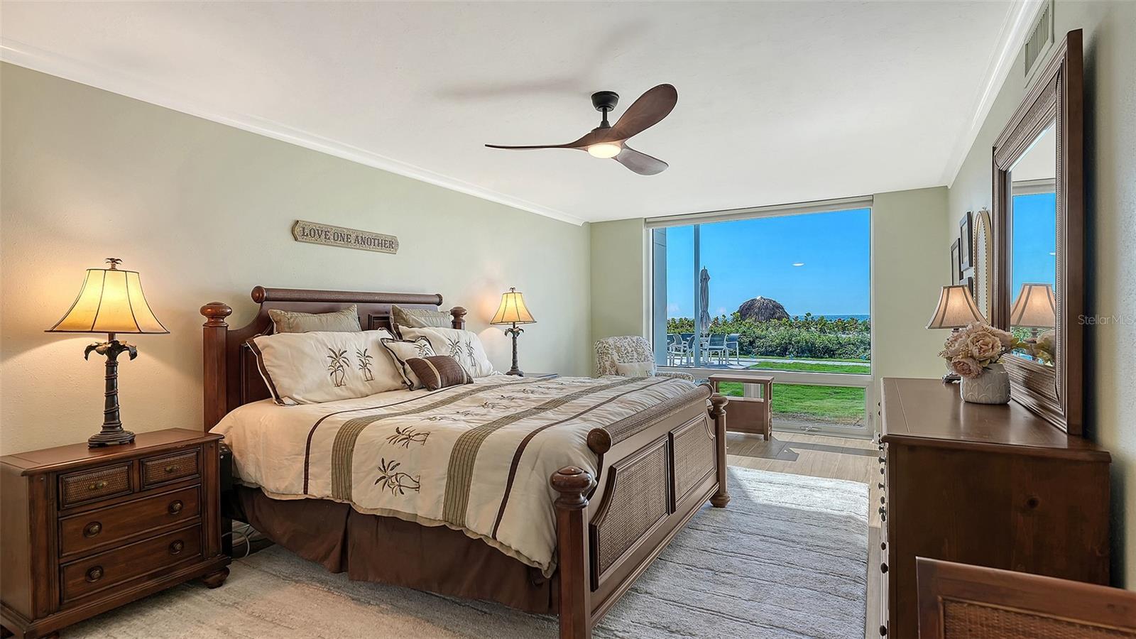 2425 GULF OF MEXICO DR #1E, LONGBOAT KEY, FL, 34228