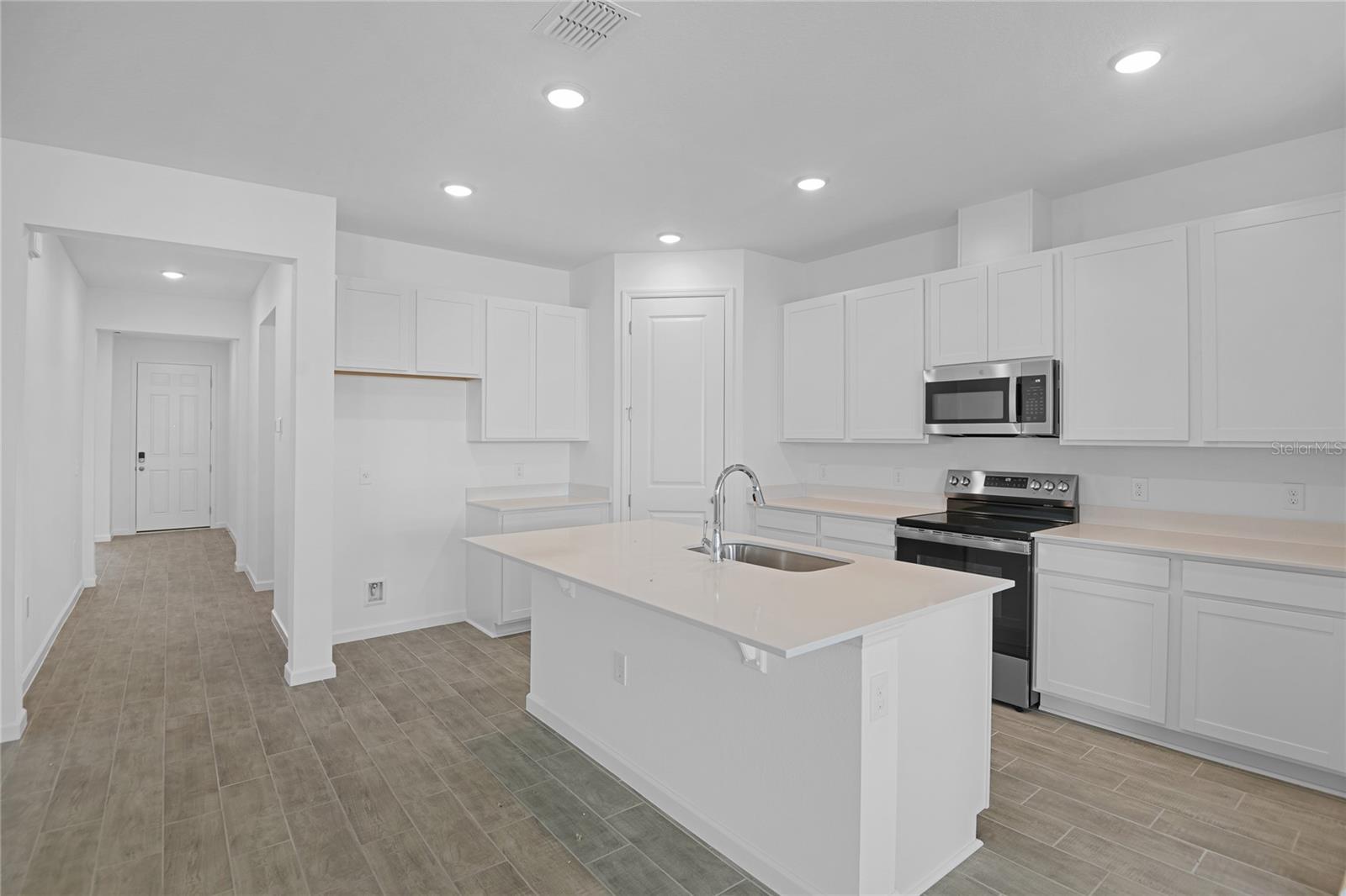 5351 MICKEY AVE, LAKE WALES, FL, 33859