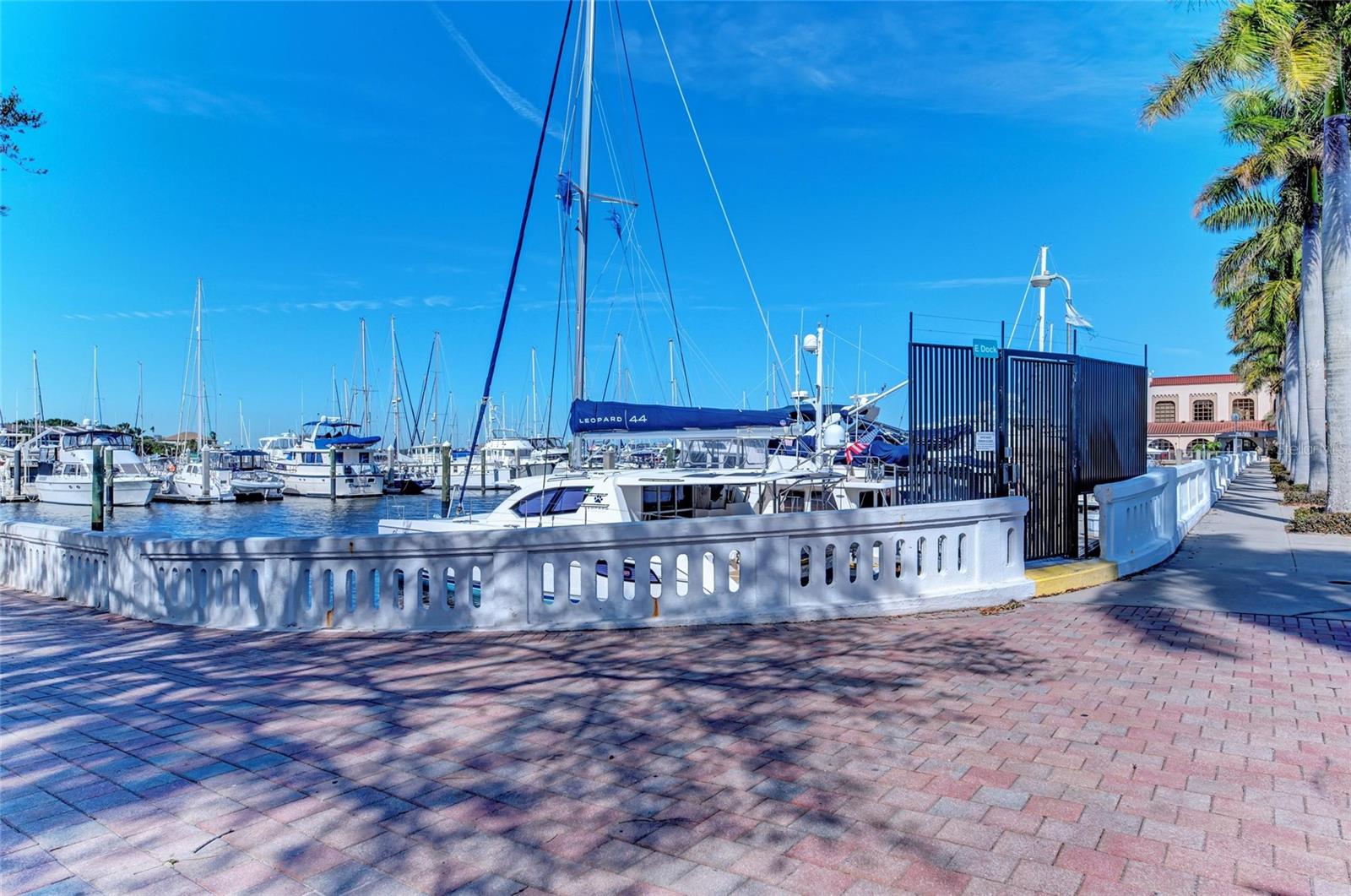 2014 RIVERSIDE DR E, BRADENTON, FL, 34208