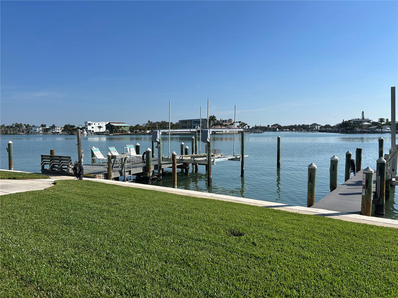 125 104TH AVE #2, TREASURE ISLAND, FL, 33706