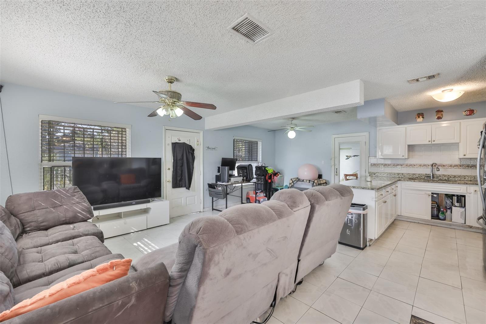 3901 N CLEARFIELD AVE, TAMPA, FL, 33603