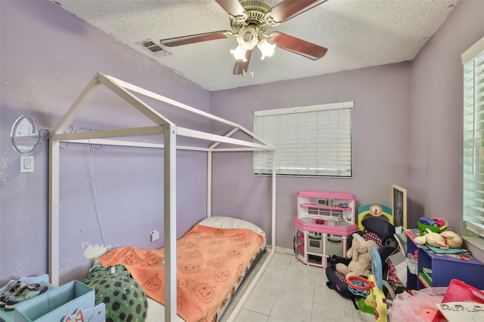 3901 N CLEARFIELD AVE, TAMPA, FL, 33603