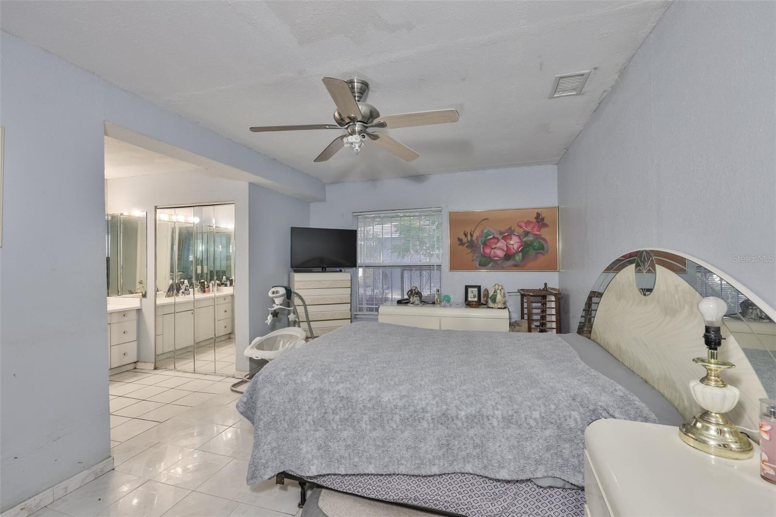 3901 N CLEARFIELD AVE, TAMPA, FL, 33603