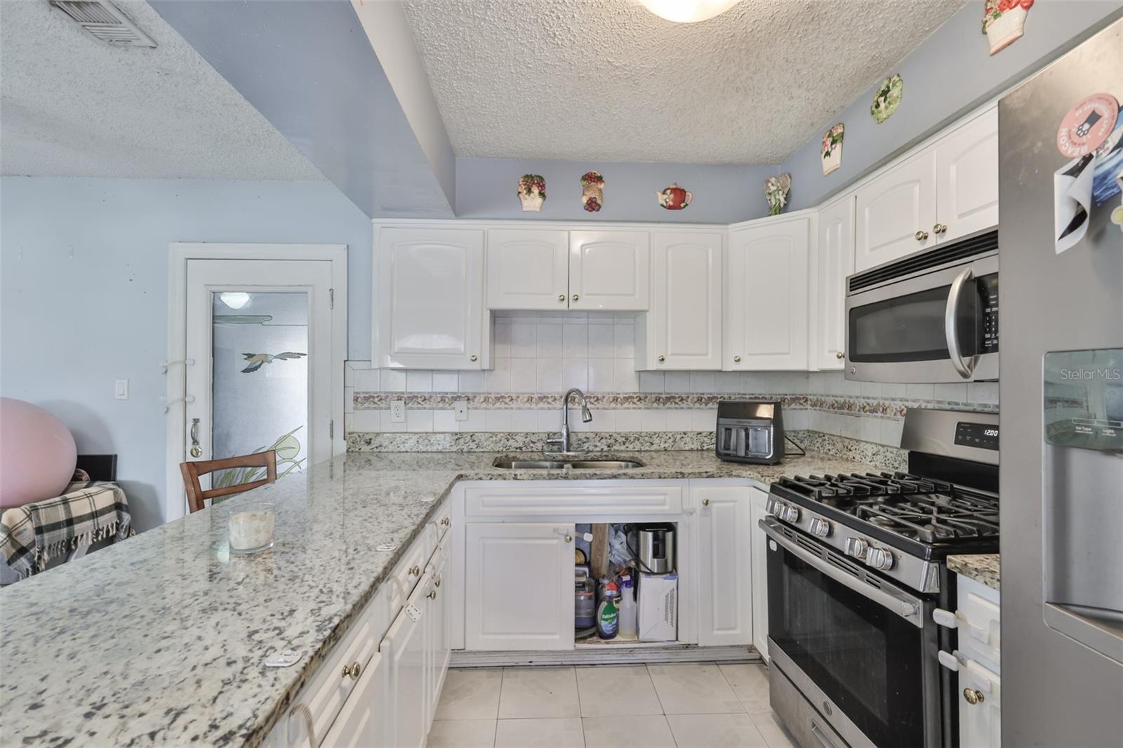 3901 N CLEARFIELD AVE, TAMPA, FL, 33603