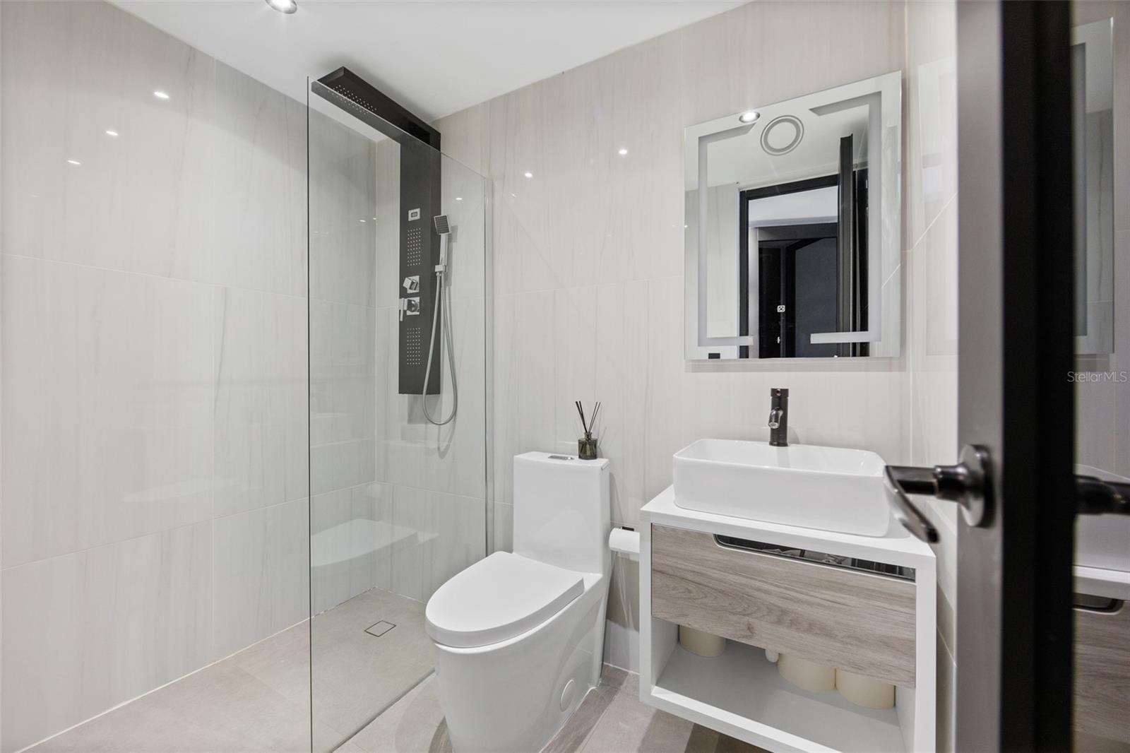 PR9117513 Property Photo