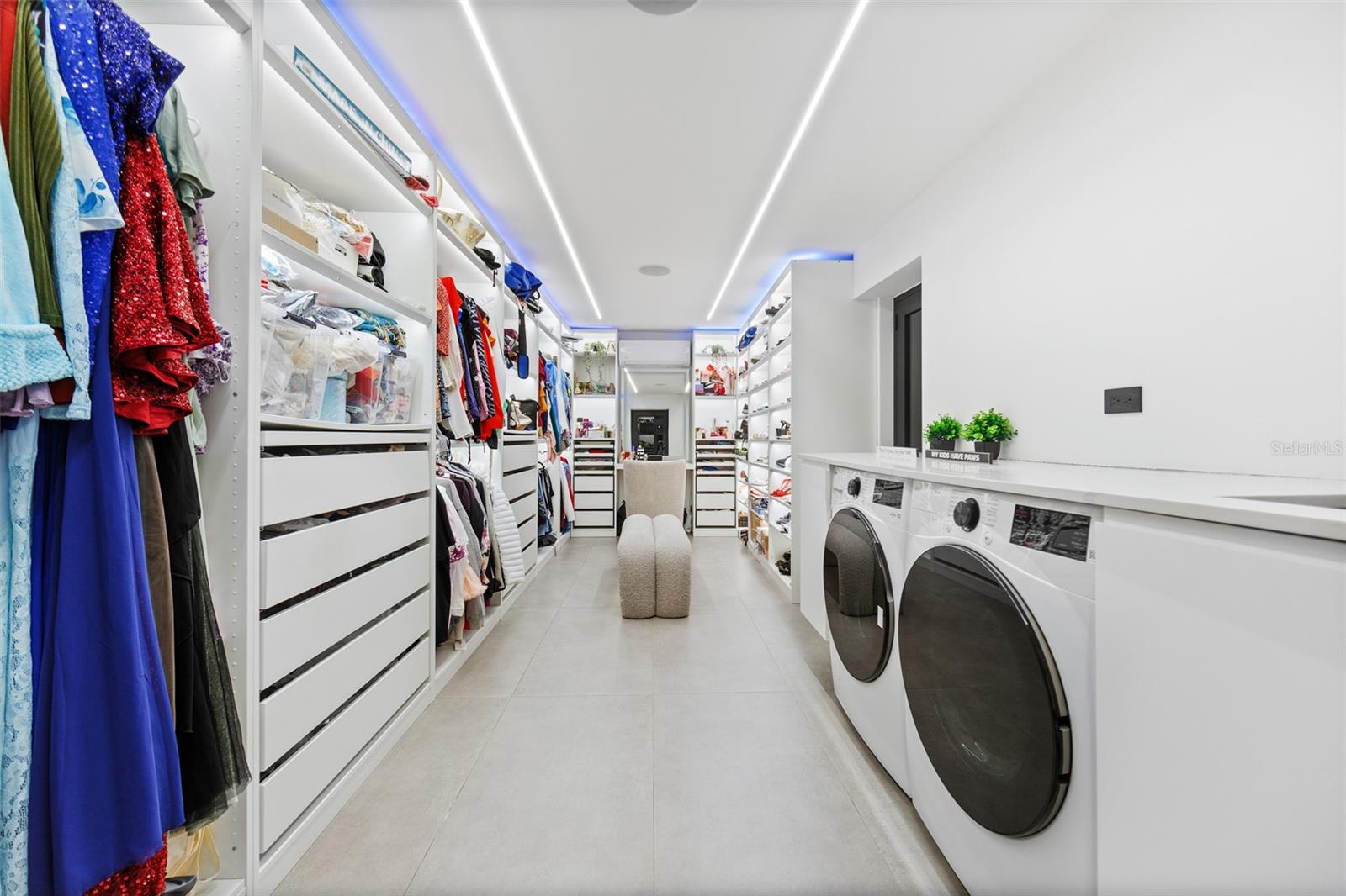 PR9117513 Property Photo