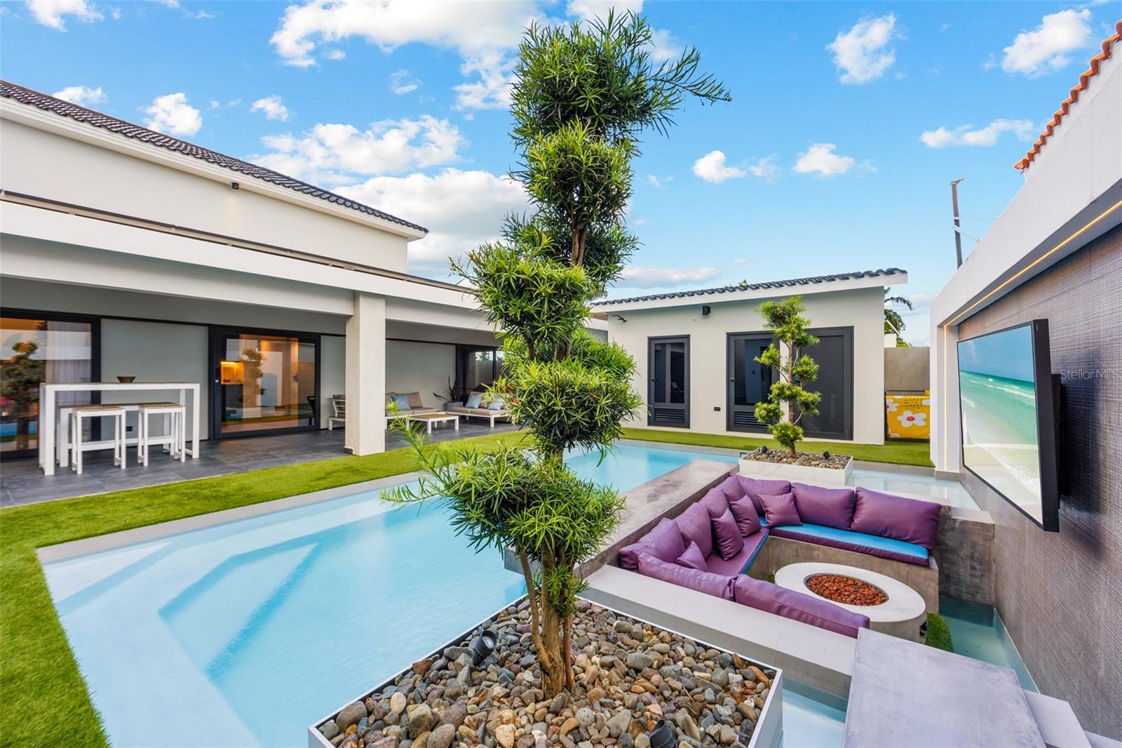 PR9117513 Property Photo