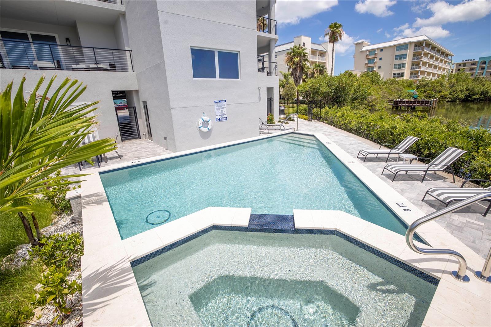 19505 GULF BLVD #304, INDIAN SHORES, FL, 33785