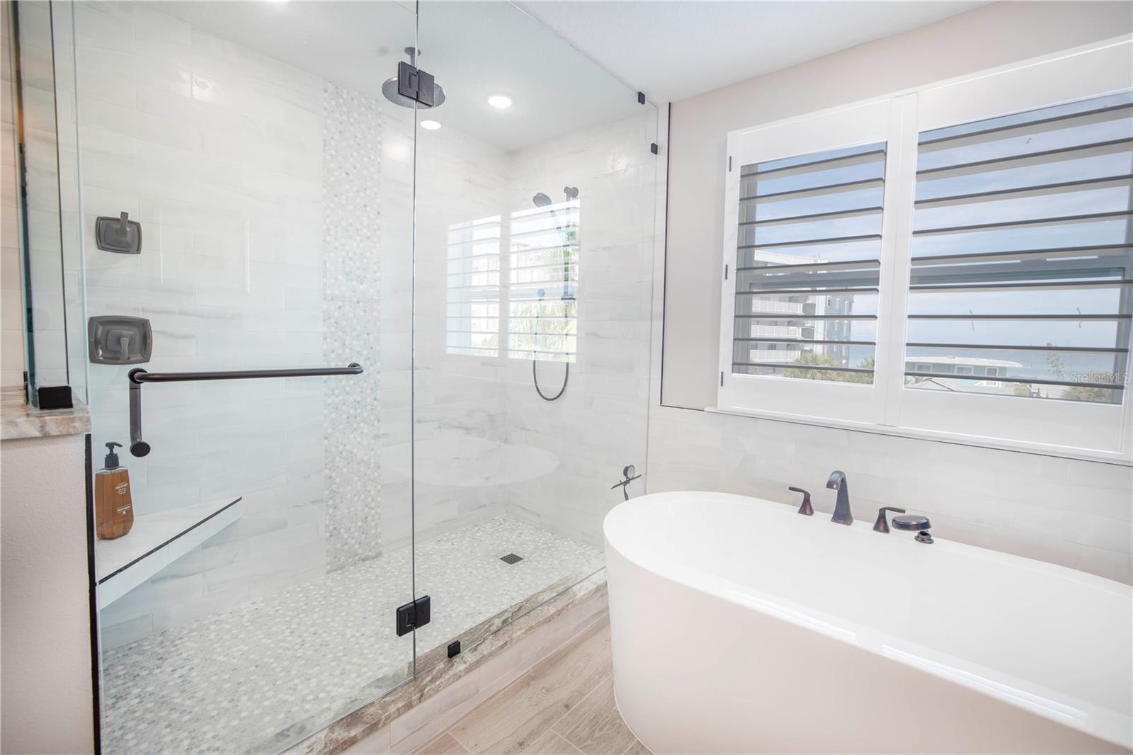 19505 GULF BLVD #304, INDIAN SHORES, FL, 33785