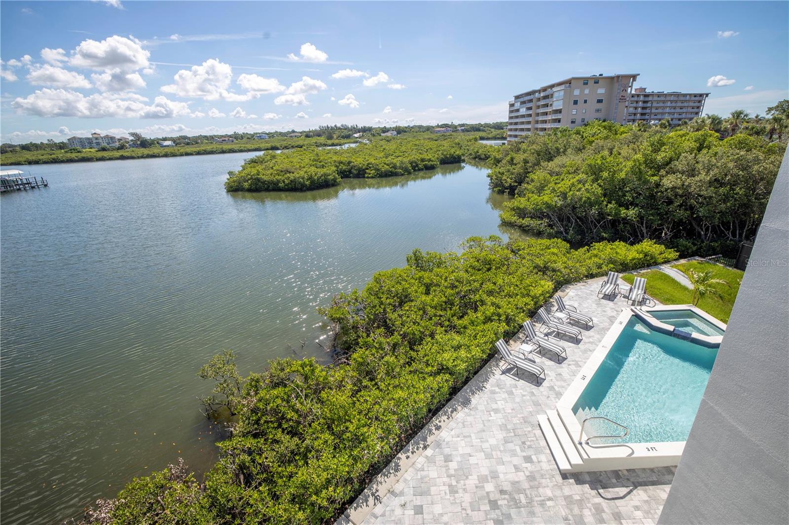 19505 GULF BLVD #304, INDIAN SHORES, FL, 33785