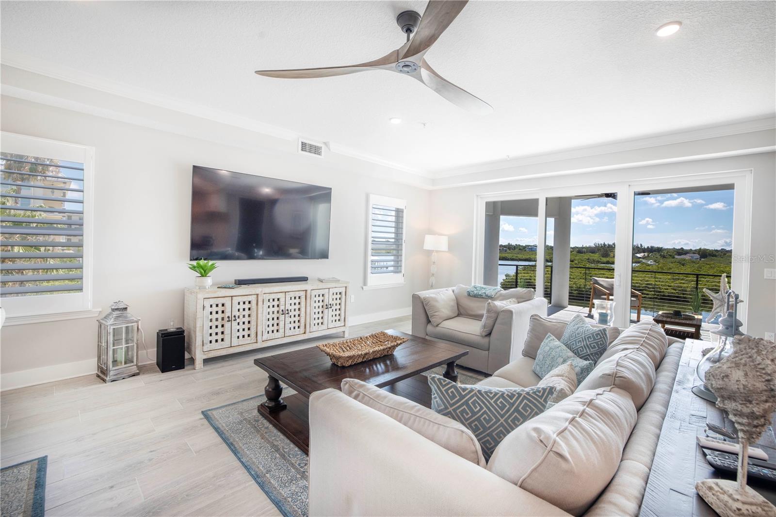 19505 GULF BLVD #304, INDIAN SHORES, FL, 33785