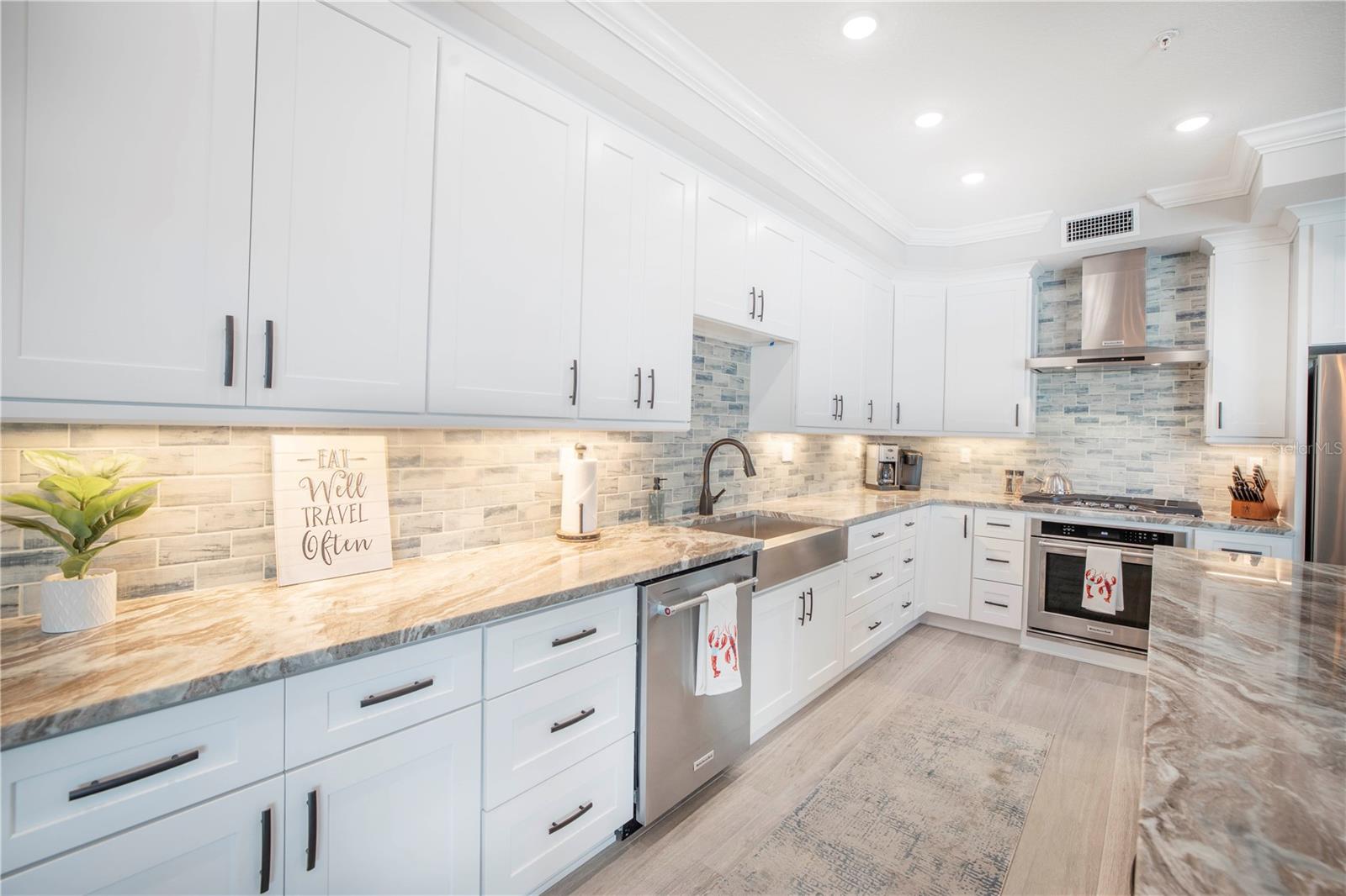 19505 GULF BLVD #304, INDIAN SHORES, FL, 33785