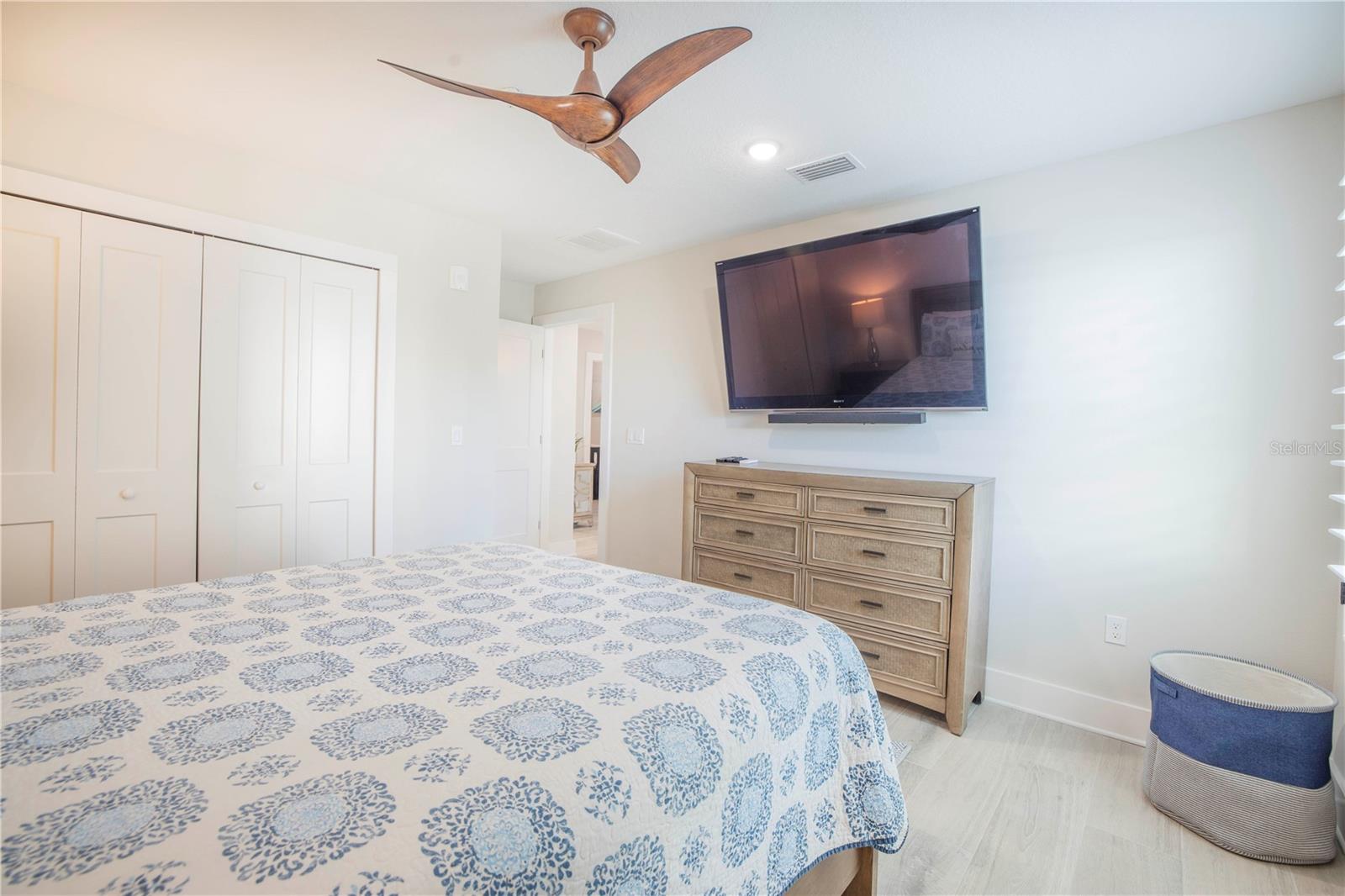 19505 GULF BLVD #304, INDIAN SHORES, FL, 33785