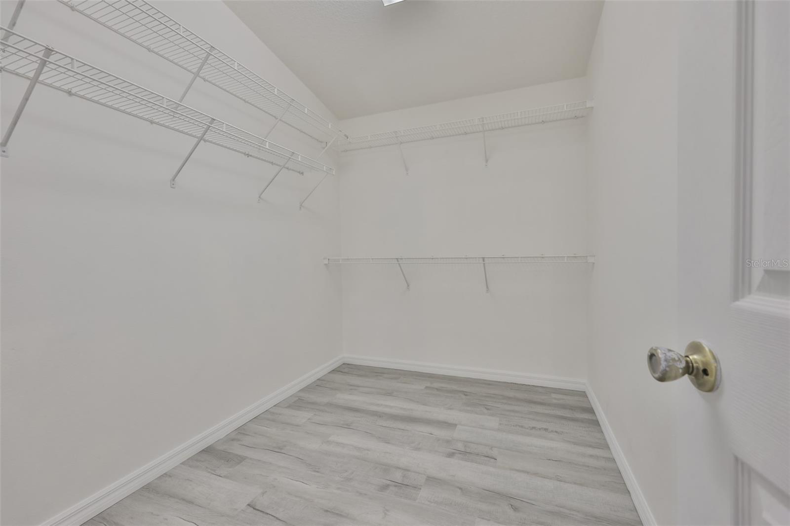 15820 N 49TH ST, CLEARWATER, FL, 33762