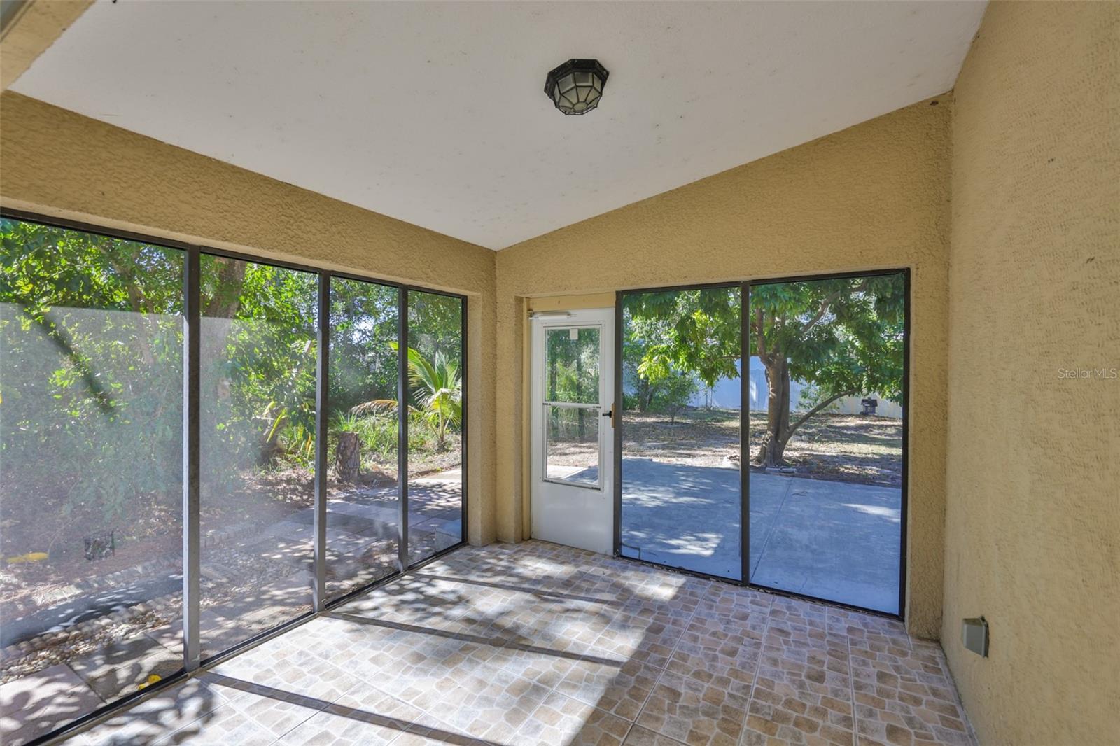 15820 N 49TH ST, CLEARWATER, FL, 33762