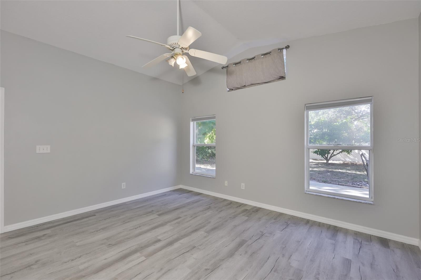 15820 N 49TH ST, CLEARWATER, FL, 33762